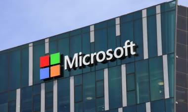 Microsoft Tops $1 Trillion as It Predicts More Cloud Growth